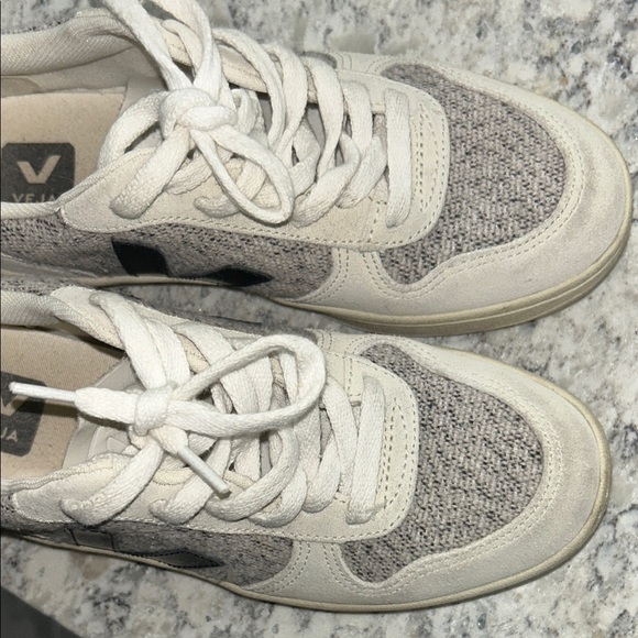 VEJA V-10 Flannel Snow Black Sneakers - Picture 3 of 7